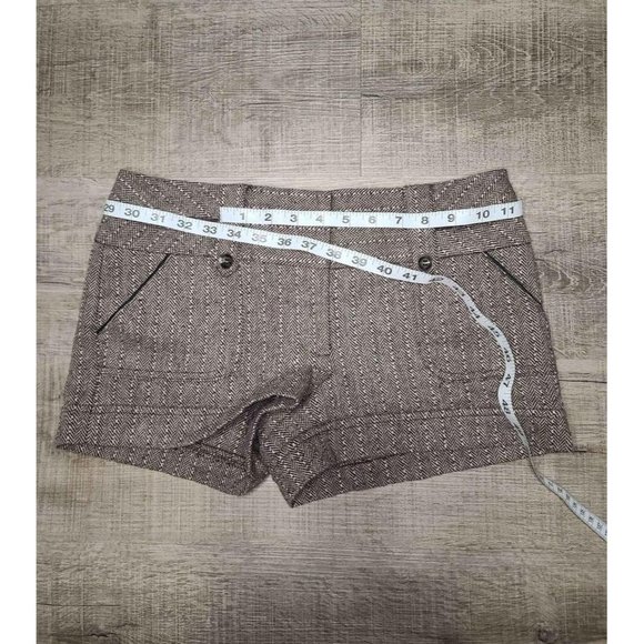 Chic Brown Tweed Mini Shorts - Picture 5 of 6